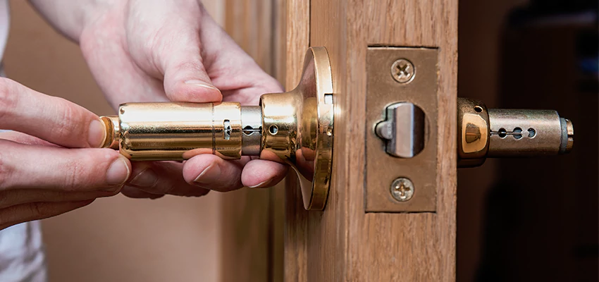 AAA Locksmiths For Lost Car Keys in Oak Park, California
