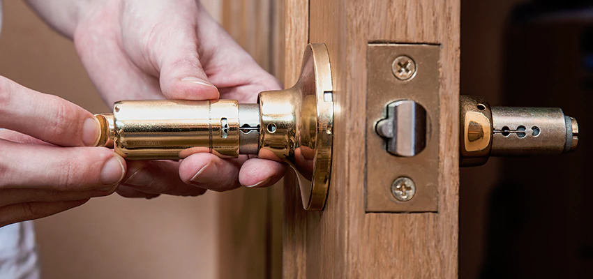 Padlock Lock Replacement Assistance in Oak Park, CA